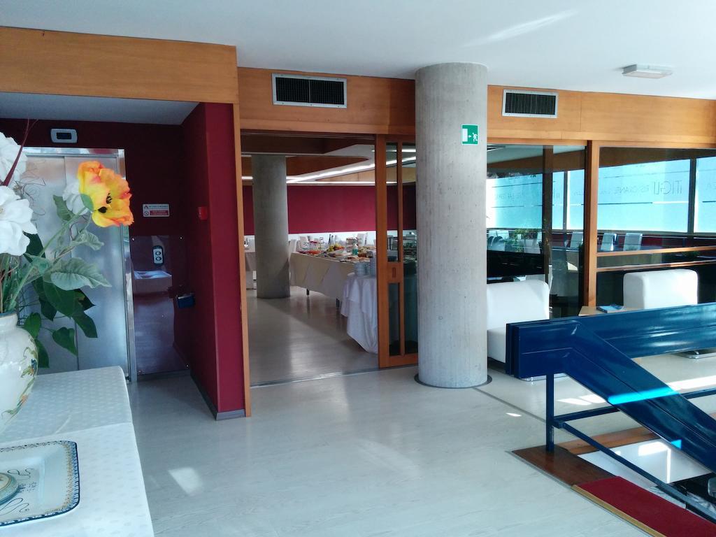 Hotel Abruzzi Teramo Exterior foto